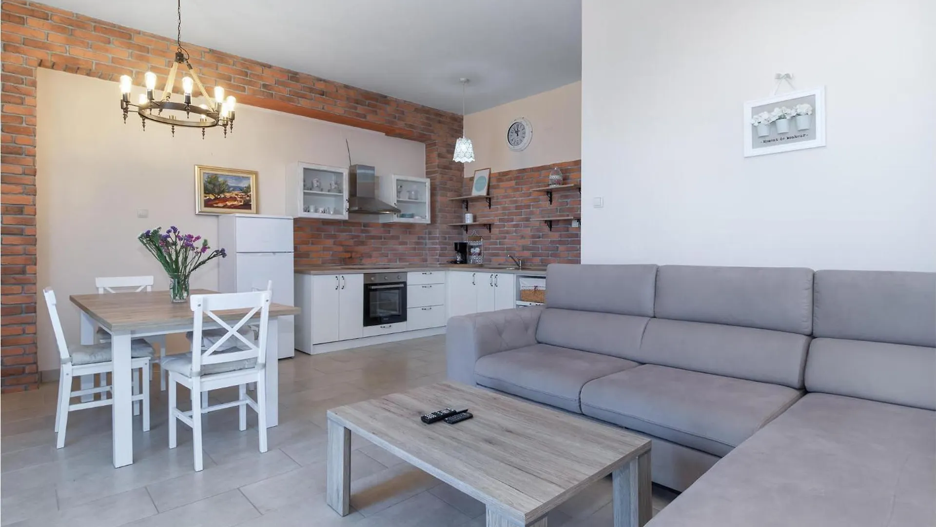 Gorgeous Apartment In Dramalj With House Sea View קרואטיה