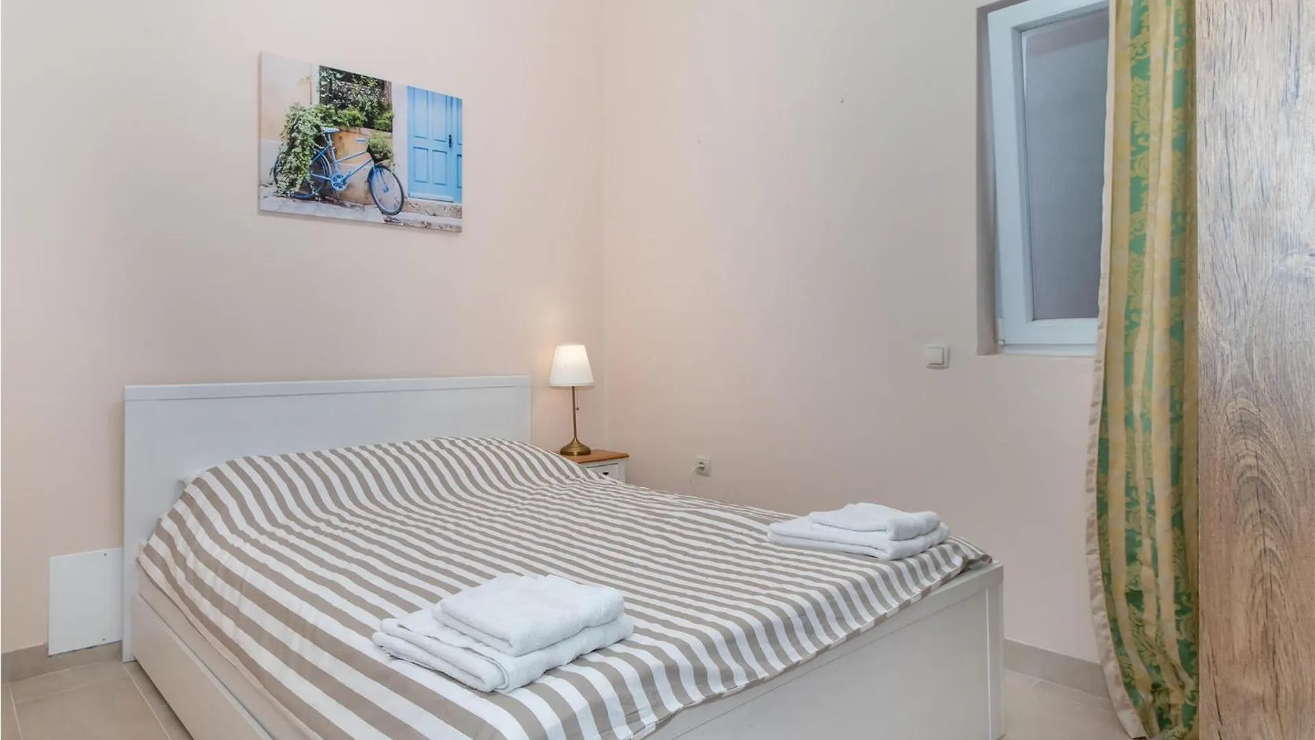 Gorgeous Apartment In Dramalj With House Sea View 0*,  Croazia