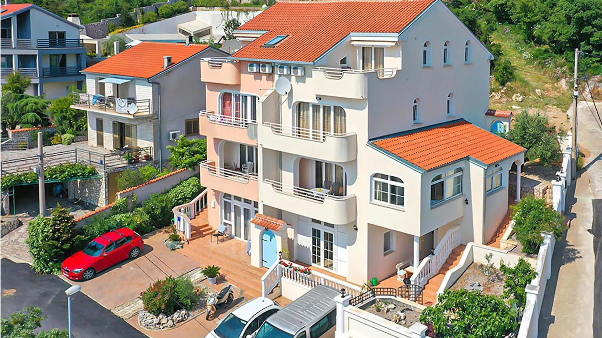 Gorgeous Apartment In Dramalj With House Sea View 0*,